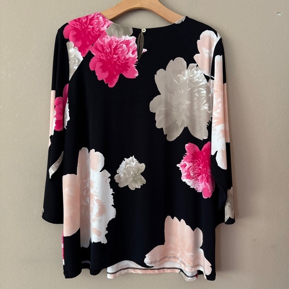 NWT Calvin Klein Large Floral Printed Blouse With Gold Chain Necklace Size 1X - Picture 3 of 8